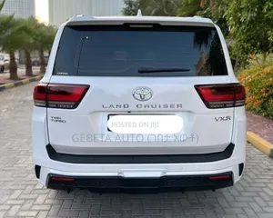 Toyota Land Cruiser 2023 White