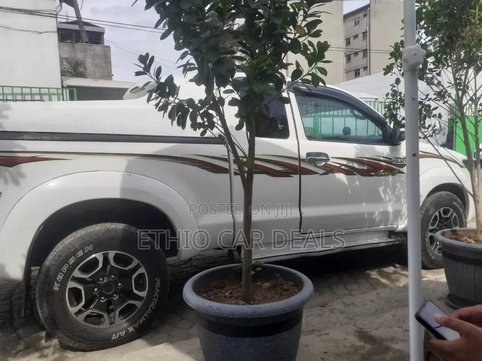 Toyota Hilux 2014 White