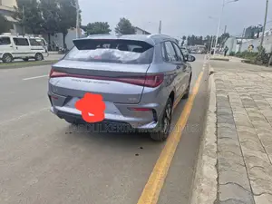 New BYD E2 43 kWh 94 hp FWD 2025 Gray