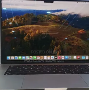 Photo - New Laptop Apple MacBook Pro M1 16GB Apple M1 Pro SSD 1T