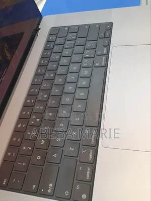 New Laptop Apple MacBook Pro M1 16GB Apple M1 Pro SSD 1T