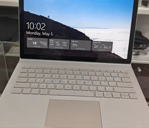 New Laptop Microsoft Surface Book 3 16GB Intel Core I7 SSD 256GB