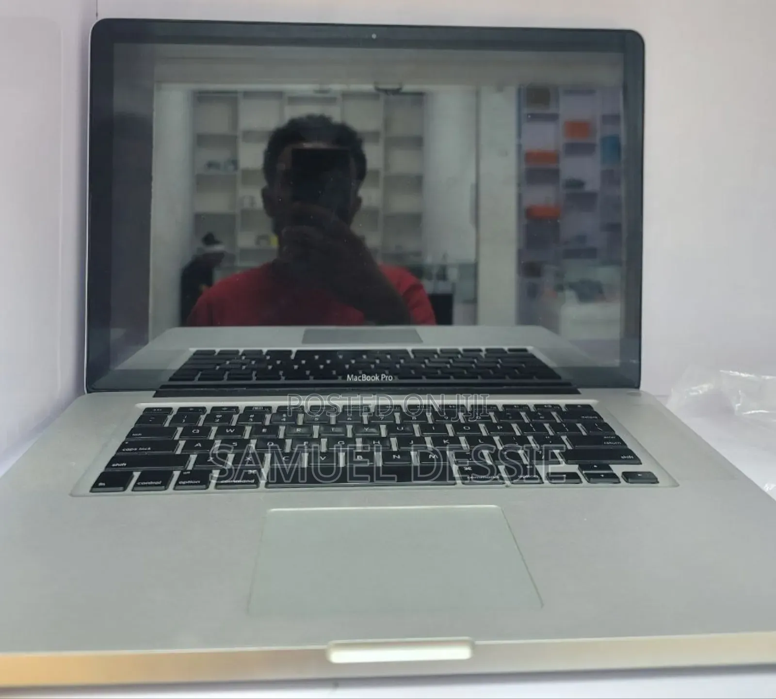 Laptop Apple MacBook Pro 8GB Intel Core 2 Quad HDD 350GB