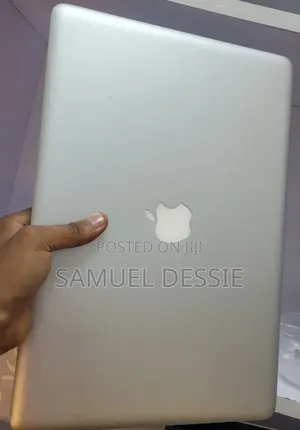 Laptop Apple MacBook Pro 8GB Intel Core 2 Quad HDD 350GB