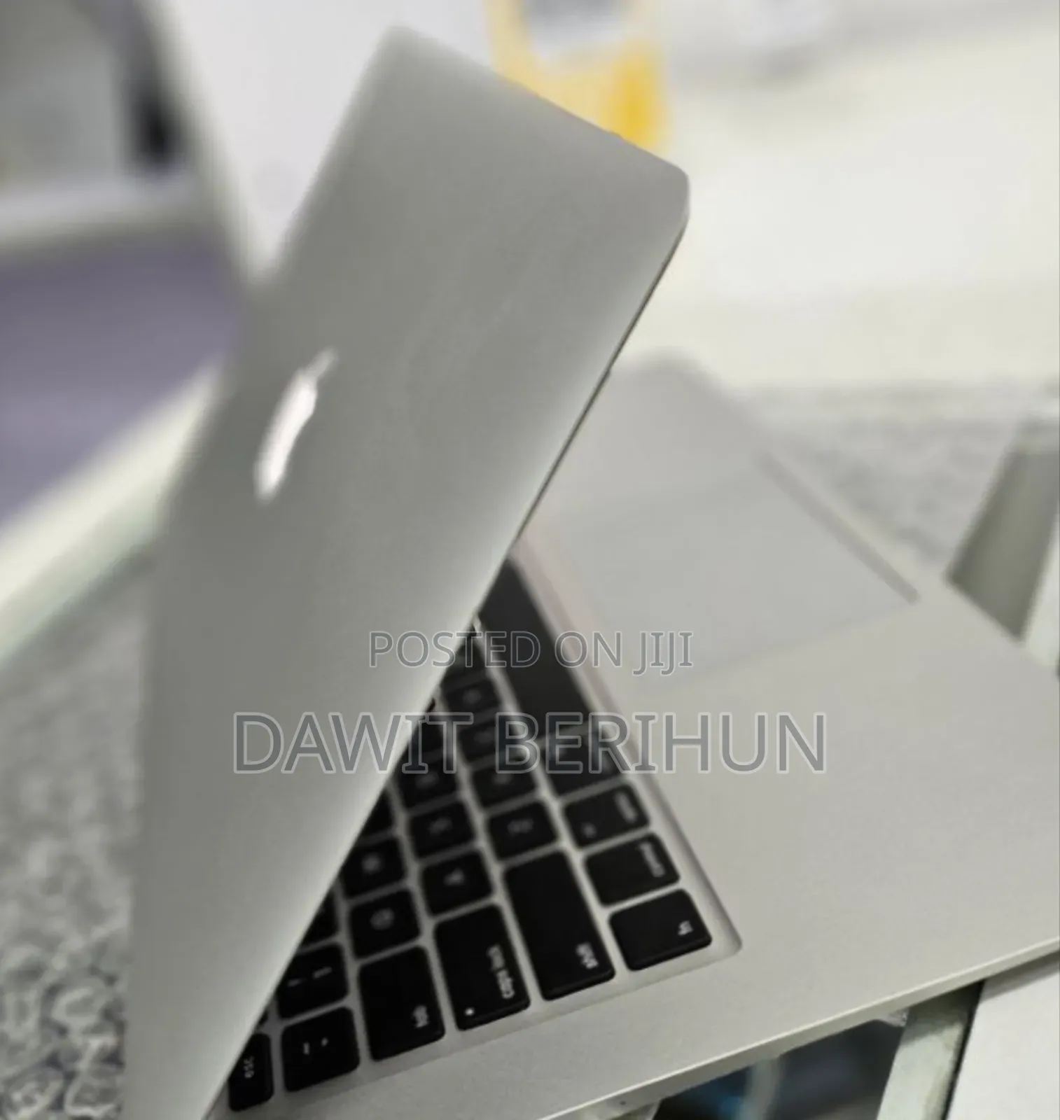 New Laptop Apple MacBook Air 2017 8GB Intel Core I5 SSD 256GB