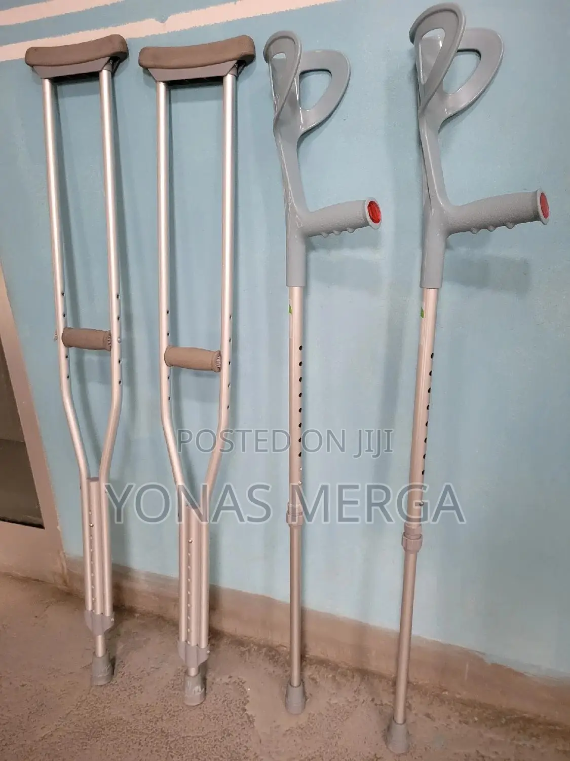 Elbow Standard Crutches尊0pair of Elbow Crutchesح٨crutches=䴉adjustable