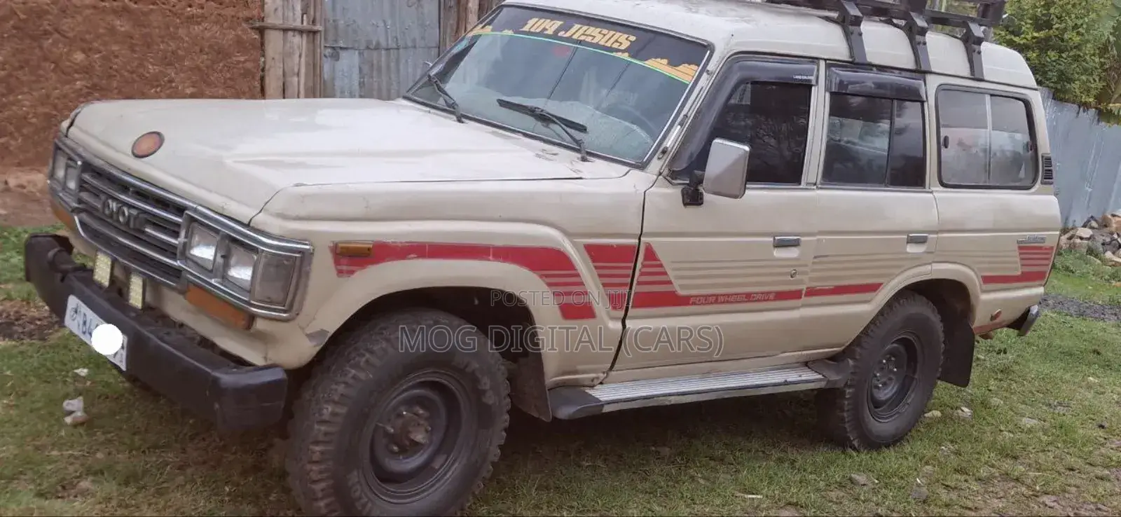 Toyota Land Cruiser 70 1987 Gold