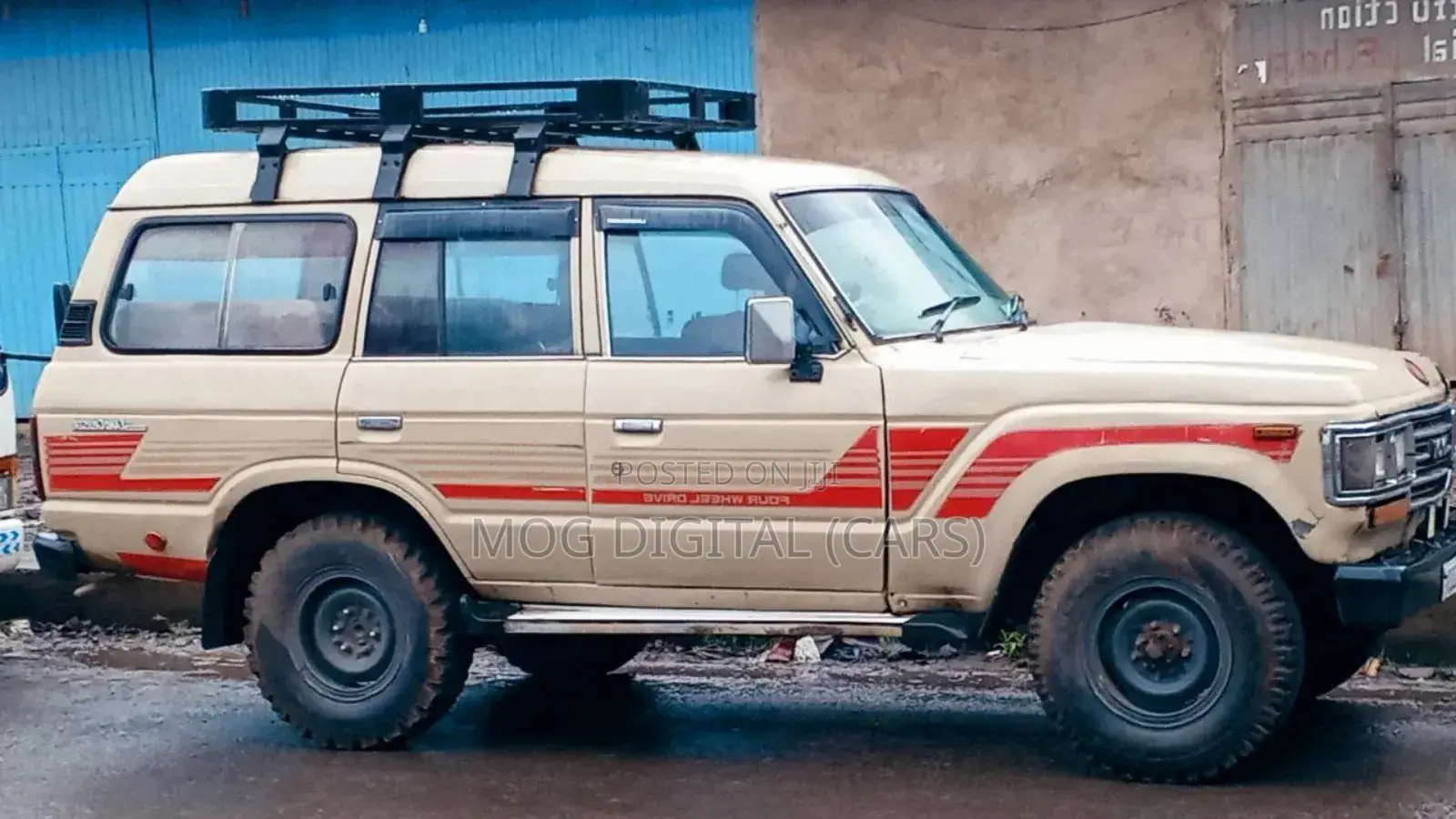 Toyota Land Cruiser 70 1987 Gold