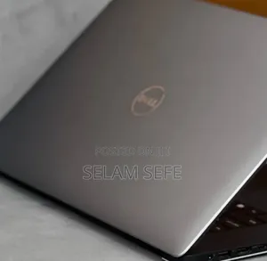 Photo - New Laptop Dell Precision 5540 16GB Intel Core I5 SSD 512GB