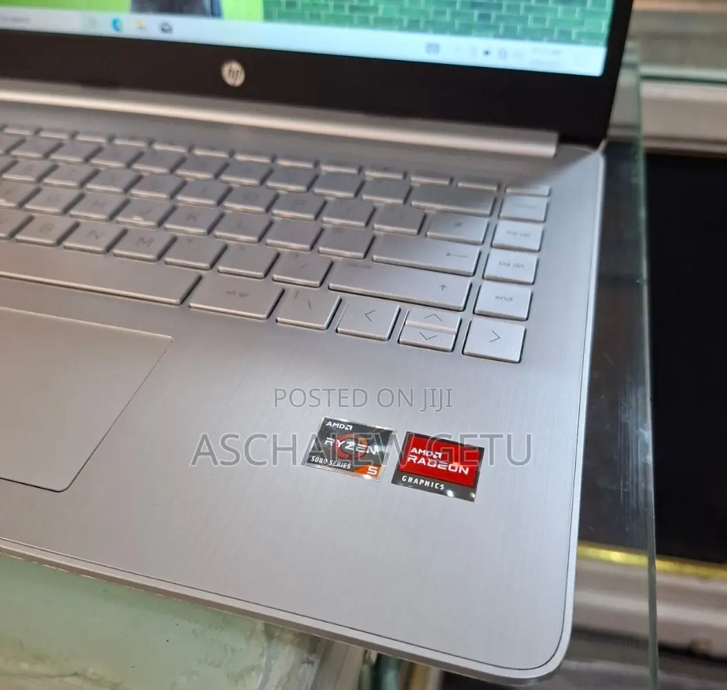 New Laptop HP Stream Notebook 8GB AMD Ryzen 5 HDD 512GB