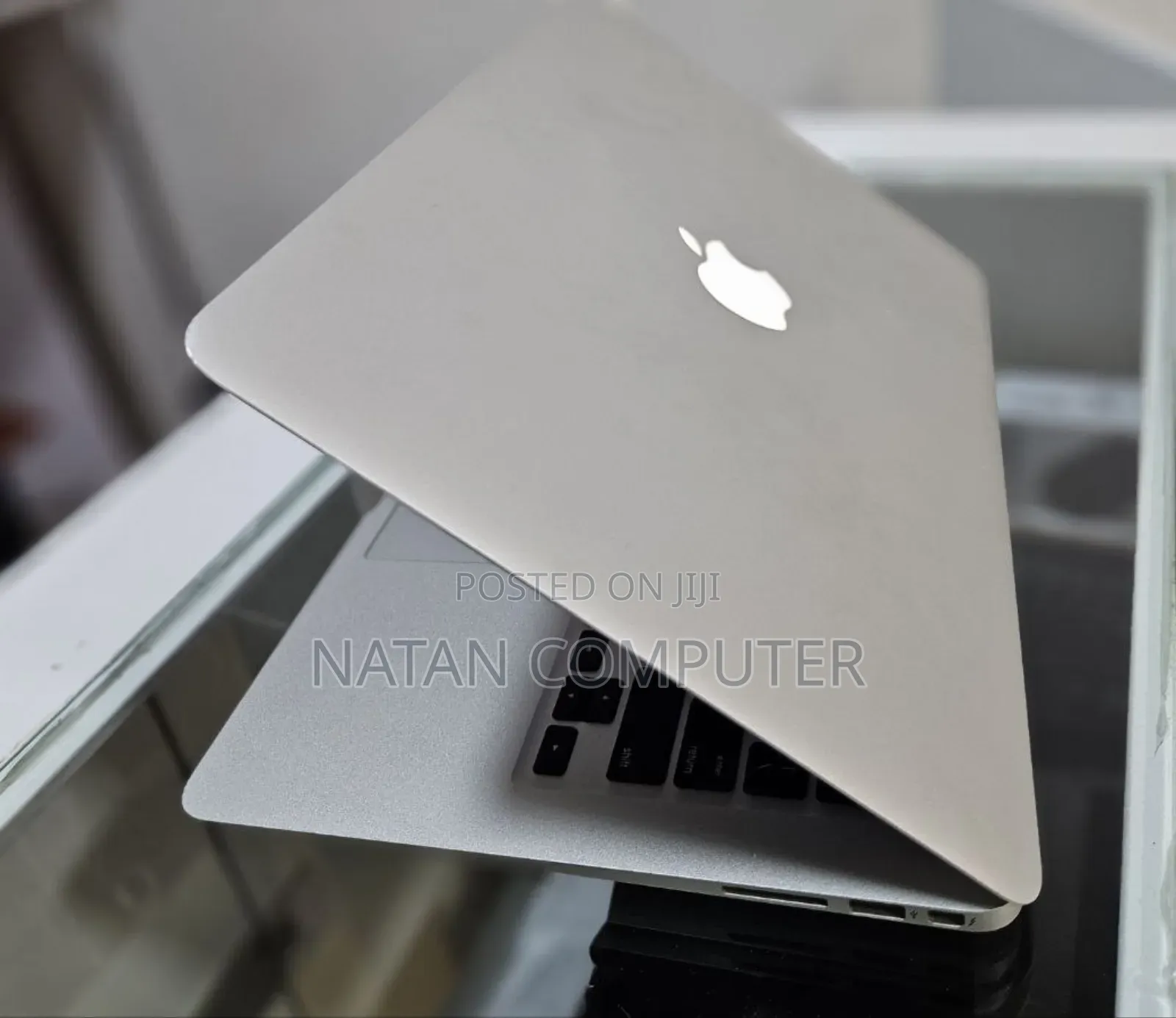 New Laptop Apple MacBook Air 2015 8GB Intel Core I5 SSD 256GB