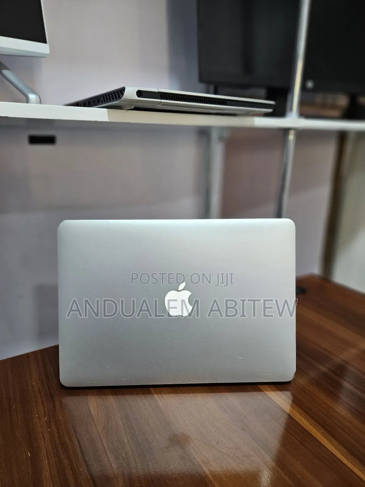 New Laptop Apple MacBook Air 2015 8GB Intel Core I5 SSD 256GB