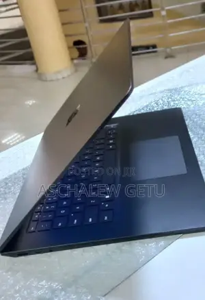 New Laptop Microsoft Surface 16GB Intel Core I7 SSD 512GB