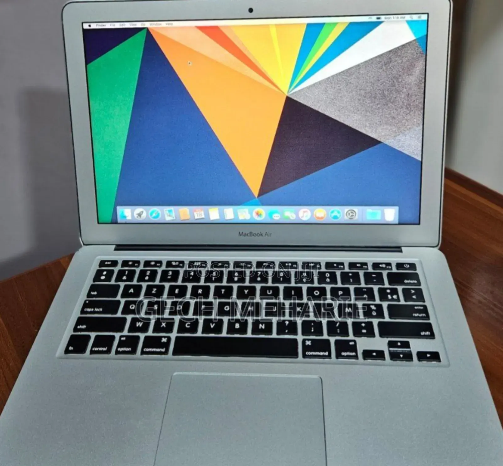 New Laptop Apple MacBook Air 2015 8GB Intel Core I5 SSD 256GB