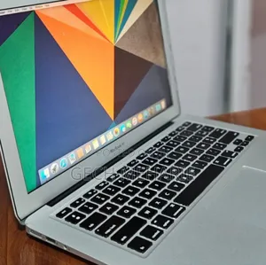 New Laptop Apple MacBook Air 2015 8GB Intel Core I5 SSD 256GB