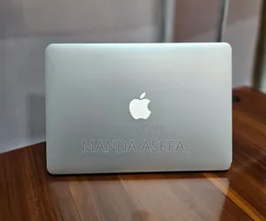 New Laptop Apple MacBook Air 2015 8GB Intel Core I5 SSD 256GB