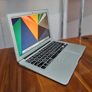New Laptop Apple MacBook Air 2015 8GB Intel Core I5 SSD 256GB