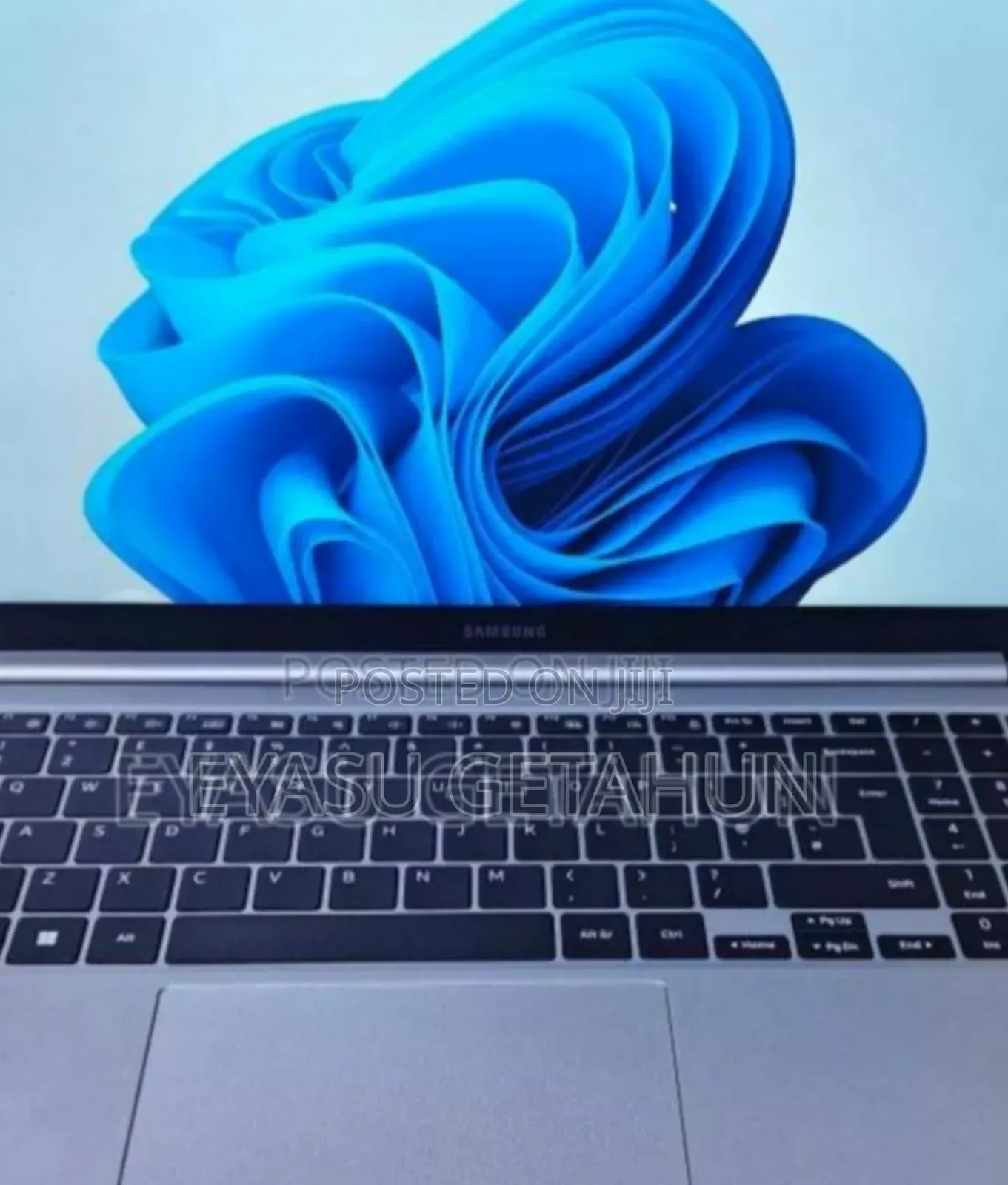 New Laptop Samsung Galaxy Book 2 8GB Intel Core i5 SSD 256GB