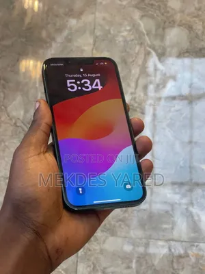 New Apple iPhone 13 128 GB Green