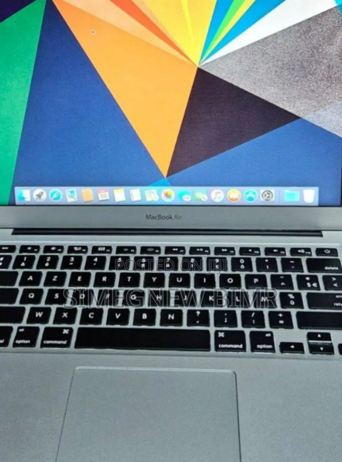 New Laptop Apple MacBook 2015 8GB Intel Core i5 SSD 256GB