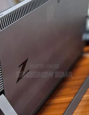 New Laptop HP ZBook 14 32GB Intel Core i7 SSD 512GB
