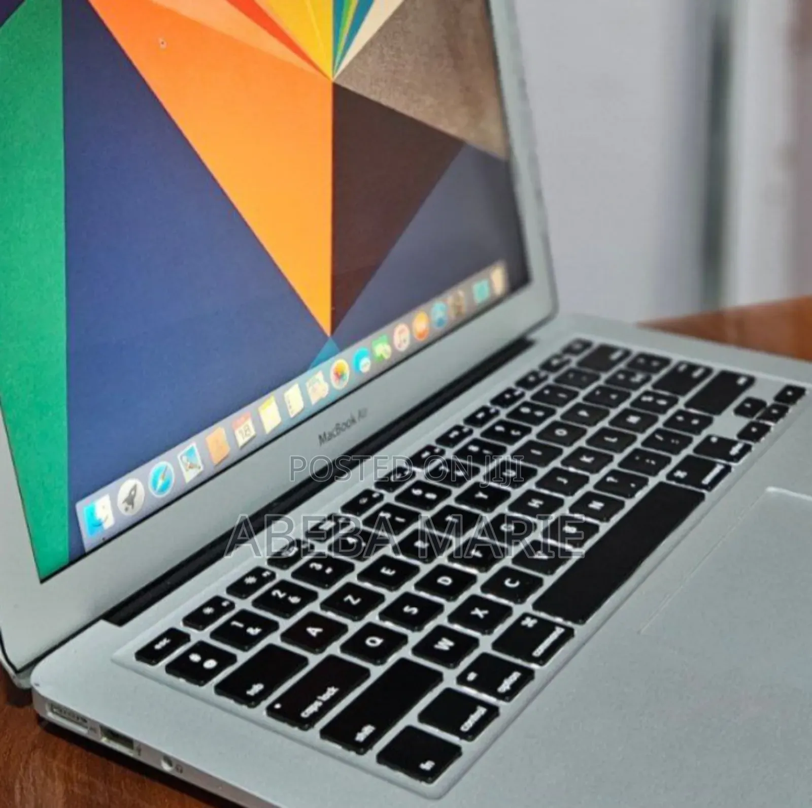 New Laptop Apple MacBook Air 2015 8GB Intel Core I5 SSD 256GB