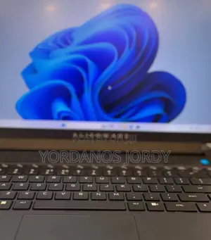 New Laptop Alienware M15 R3 16GB AMD Ryzen 7 SSD 512GB