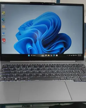 New Laptop Lenovo ThinkBook 13 16GB Intel Core I5 SSD 1T