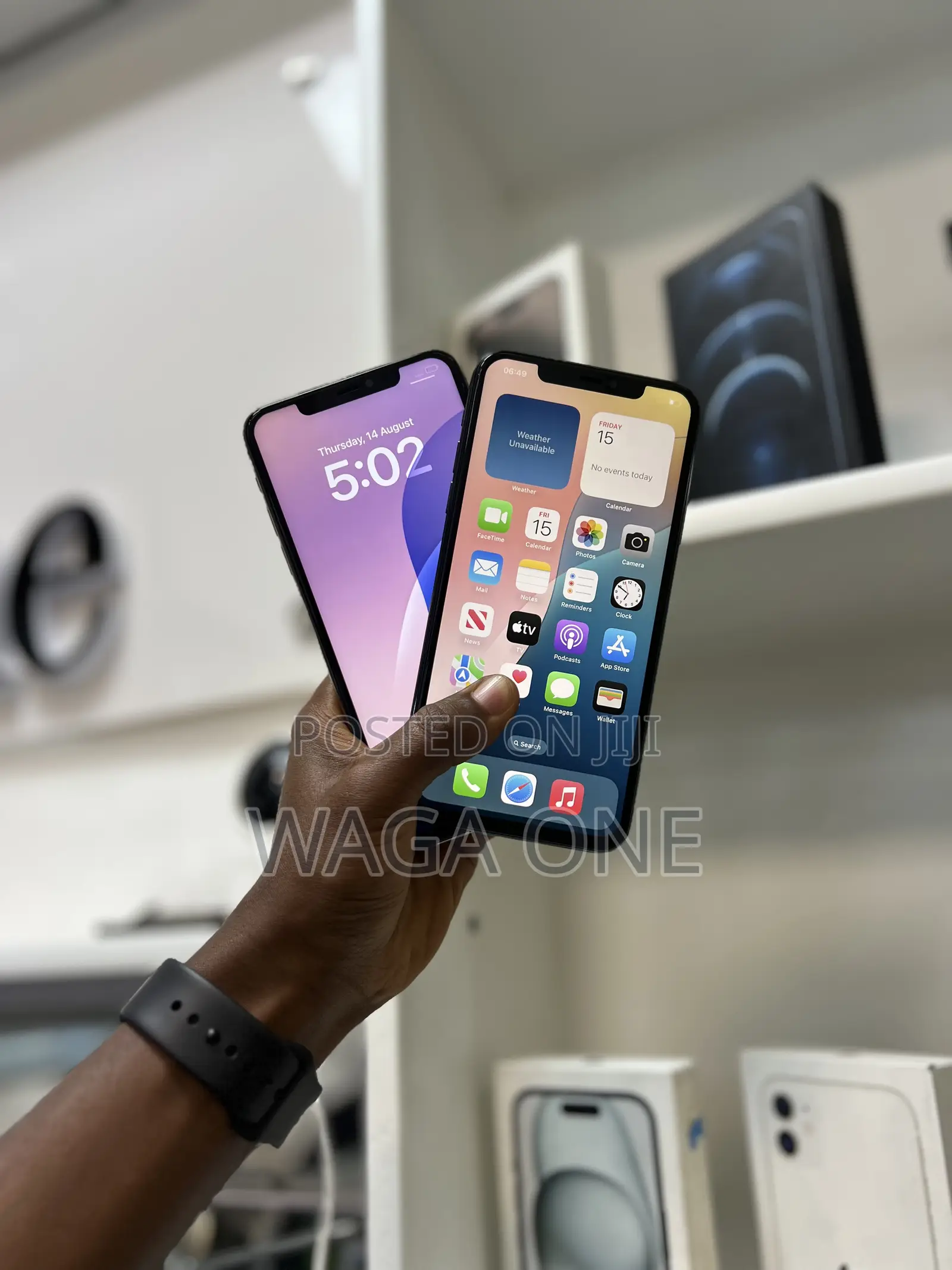 New Apple iPhone 11 Pro Max 64 GB Gold