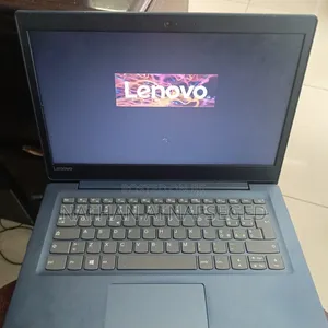 Photo - Laptop Lenovo 4GB SSD 16 GB