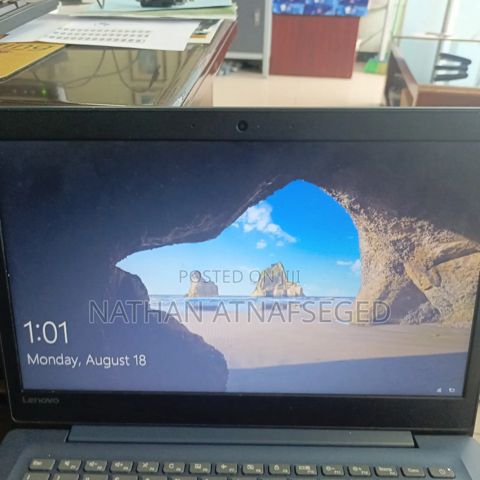 Laptop Lenovo 4GB SSD 16 GB