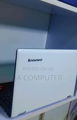 Laptop Lenovo Yoga 700 8GB Intel Core I5 SSD 1T