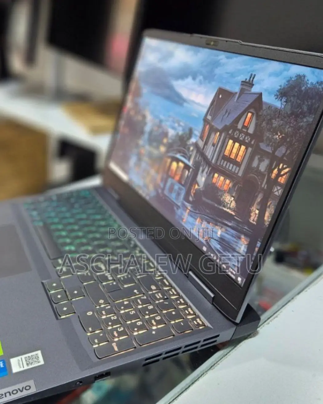 New Laptop Lenovo LOQ 15ARP9 16GB Intel Core I5 SSD 512GB