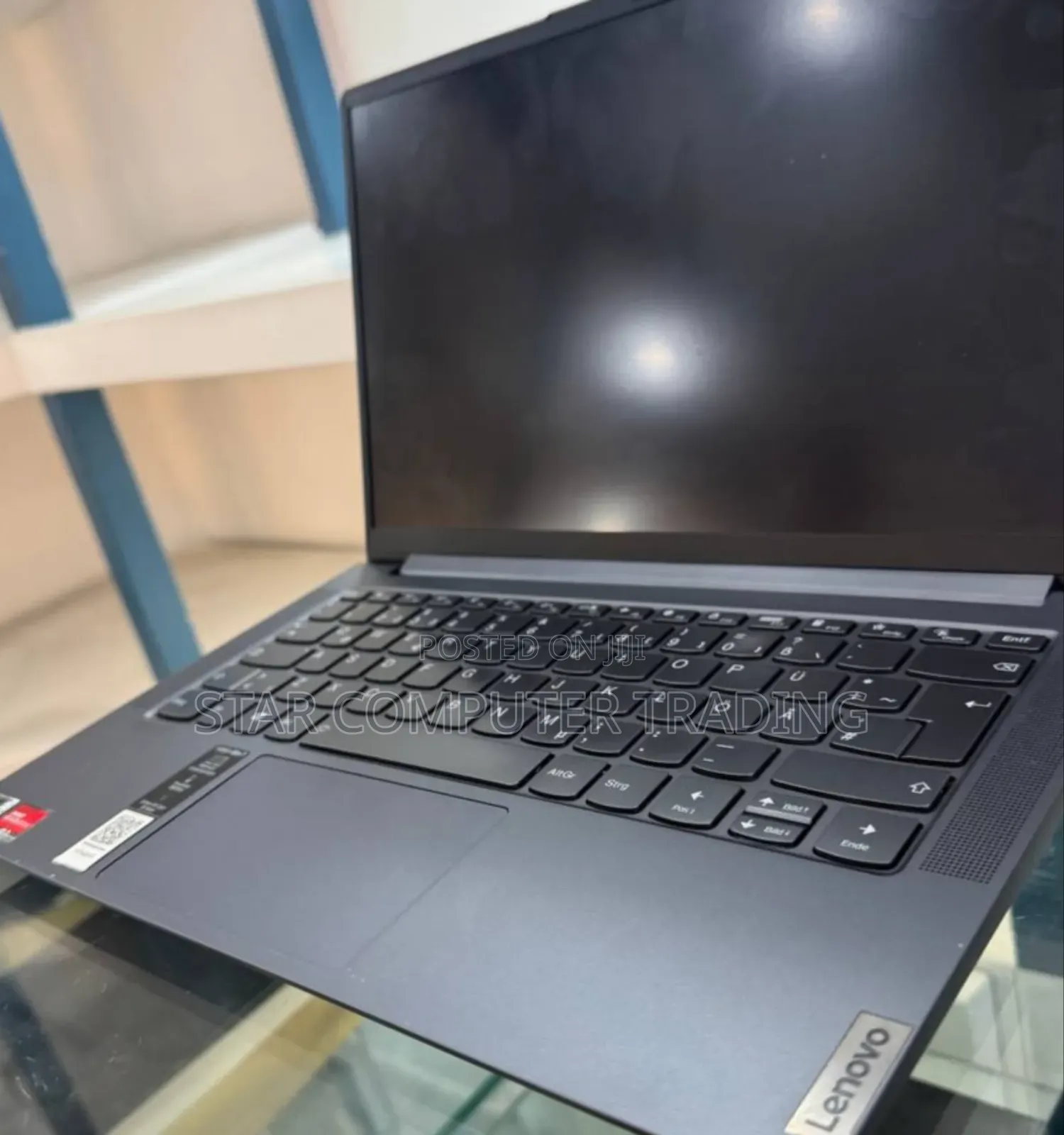 New Laptop Lenovo Yoga 700 16GB AMD Ryzen 7 SSD 512GB