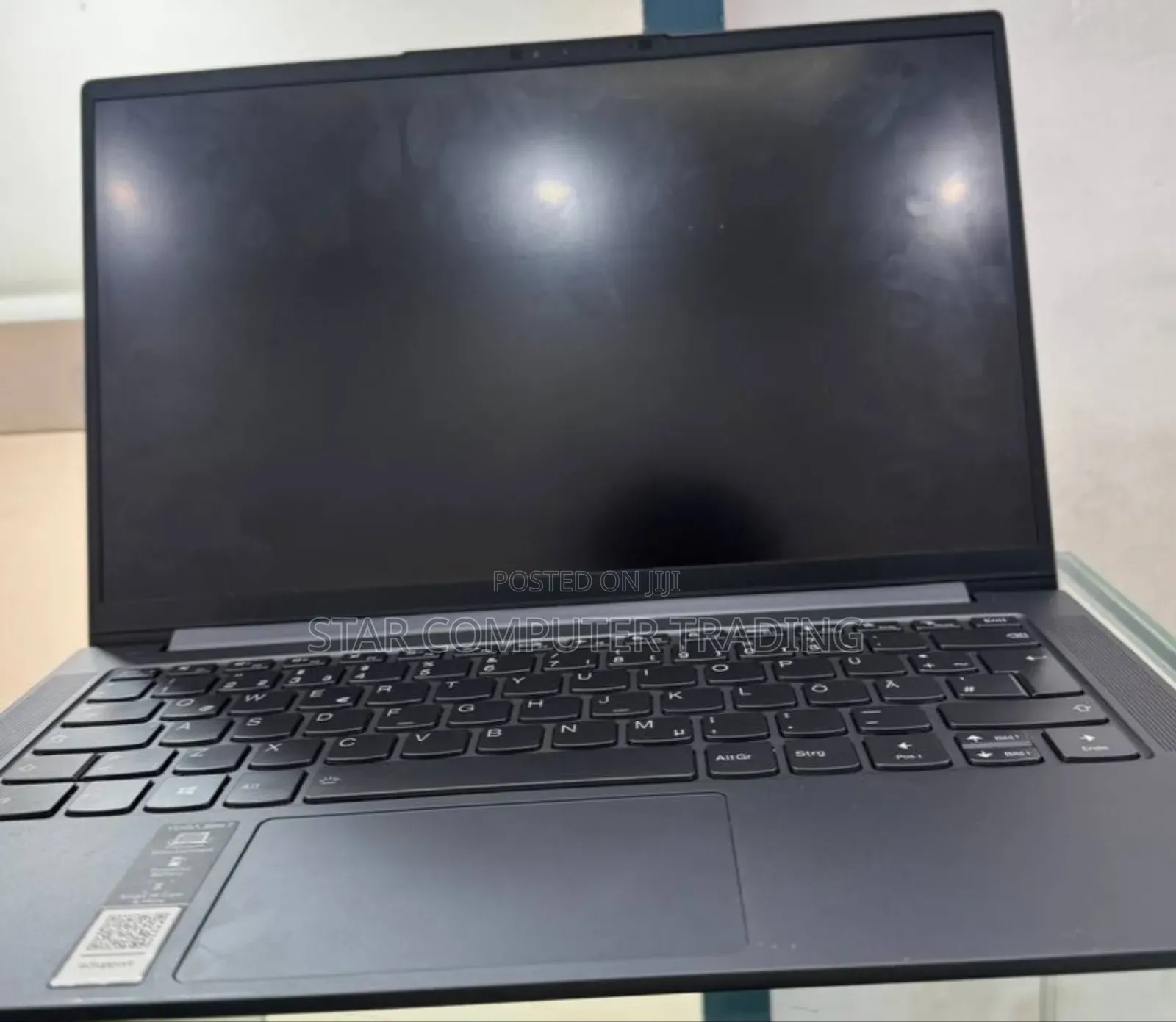 New Laptop Lenovo Yoga 700 16GB AMD Ryzen 7 SSD 512GB