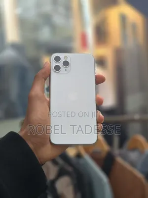 Photo - Apple iPhone 11 Pro 256 GB White