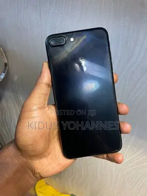 Photo - Apple iPhone 7 Plus 256 GB Black