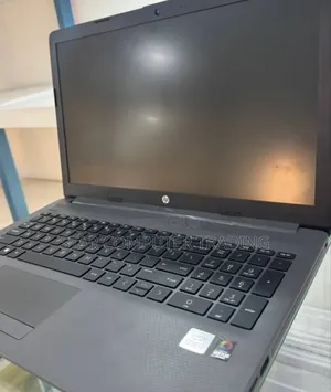 New Laptop HP Stream Notebook 8GB Intel Core I7 HDD 1T