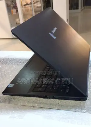 New Laptop MSI GP75 Leopard 16GB Intel Core I5 HDD 500GB