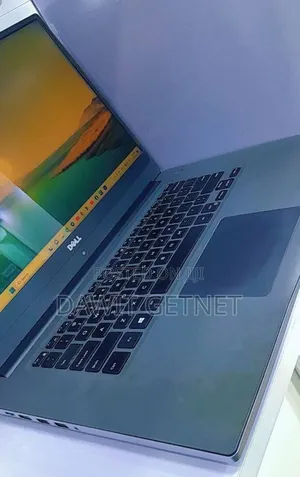 New Laptop Dell Inspiron 15 8GB Intel Core I5 HDD+SSD 1T