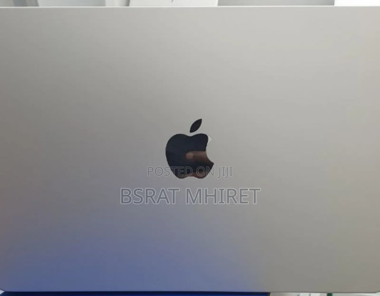 New Laptop Apple MacBook Air 2024 M3 13-inch 16GB Apple M3 SSD 512GB