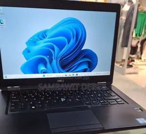 Photo - Laptop Dell Latitude 14 5480 8GB Intel Core I5 SSD 256GB