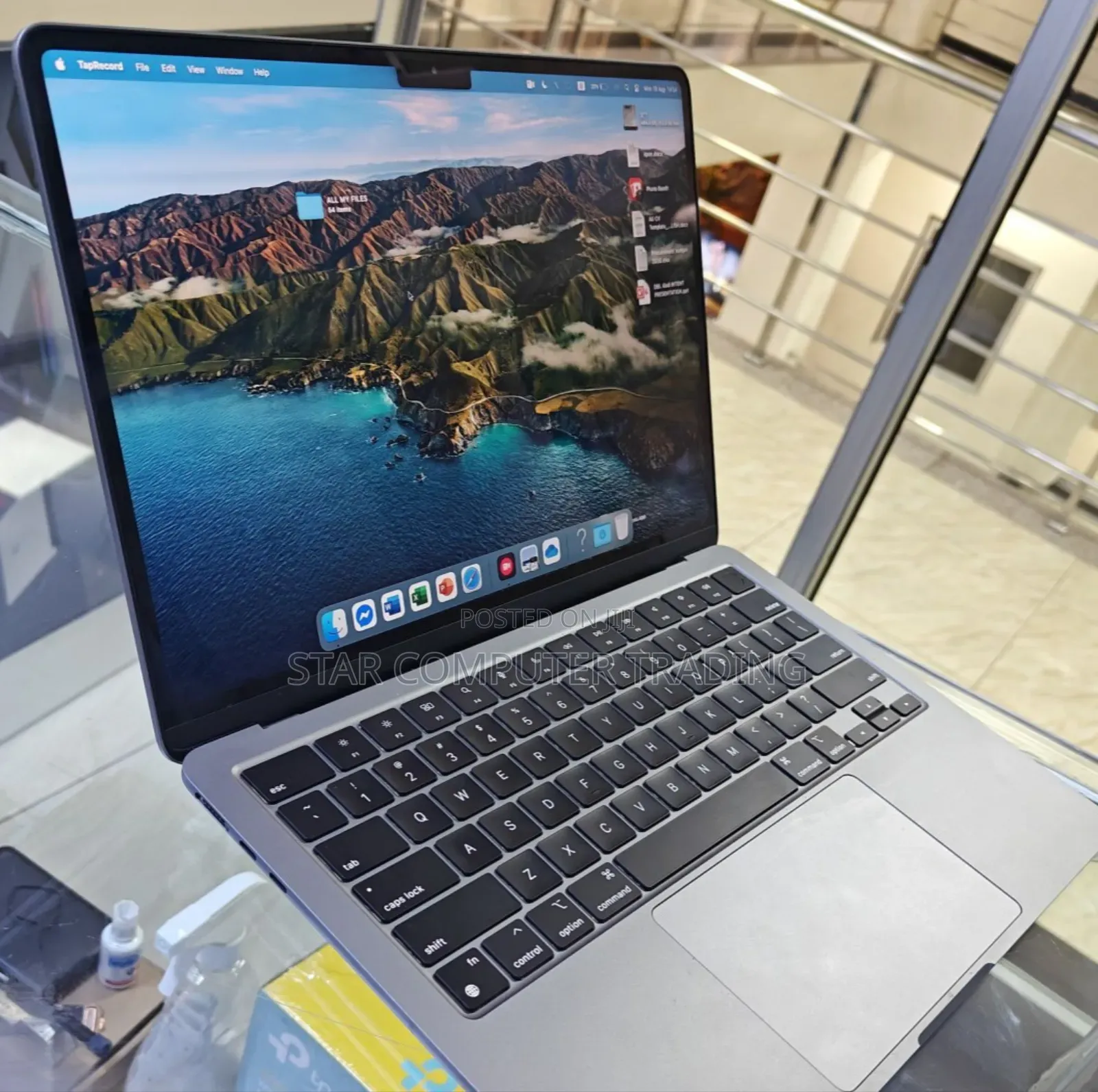 New Laptop Apple MacBook Air 2022 M2 8GB Apple M2 SSD 512GB