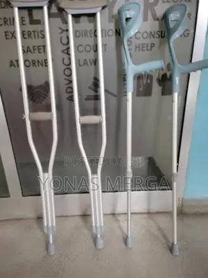 Photo - Durable Aluminum Crutches訊0crutch Under Arm Pad Crutches吟祭elbow Kranch