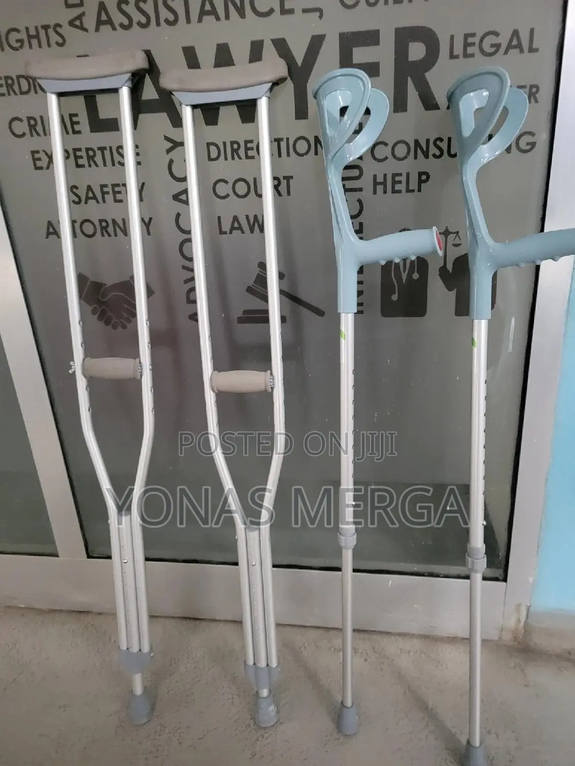 Axillary Crutches警፭crutches።凹under Arm Crutches Aluminium(1 Pair)台0ክራች