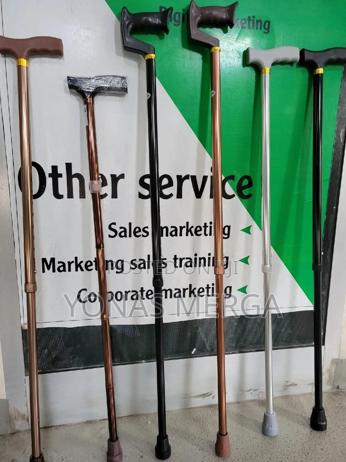 Walking Stick壽耹aid Walking川هprovide Postural Stability٦٩canes Are Held