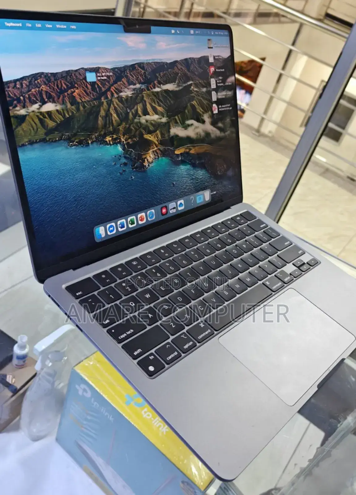 New Laptop Apple MacBook Air 2022 M2 8GB Apple M2 SSD 512GB