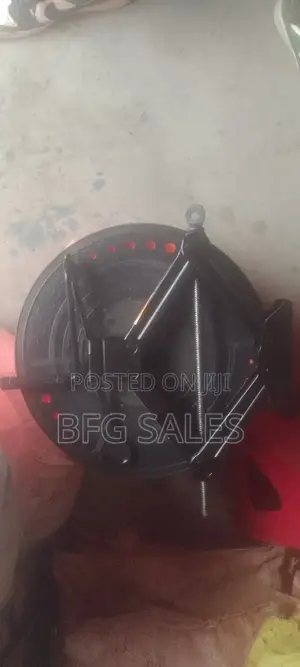 Scissor Jack (ባሬላ ክሪክ) 1.5 T