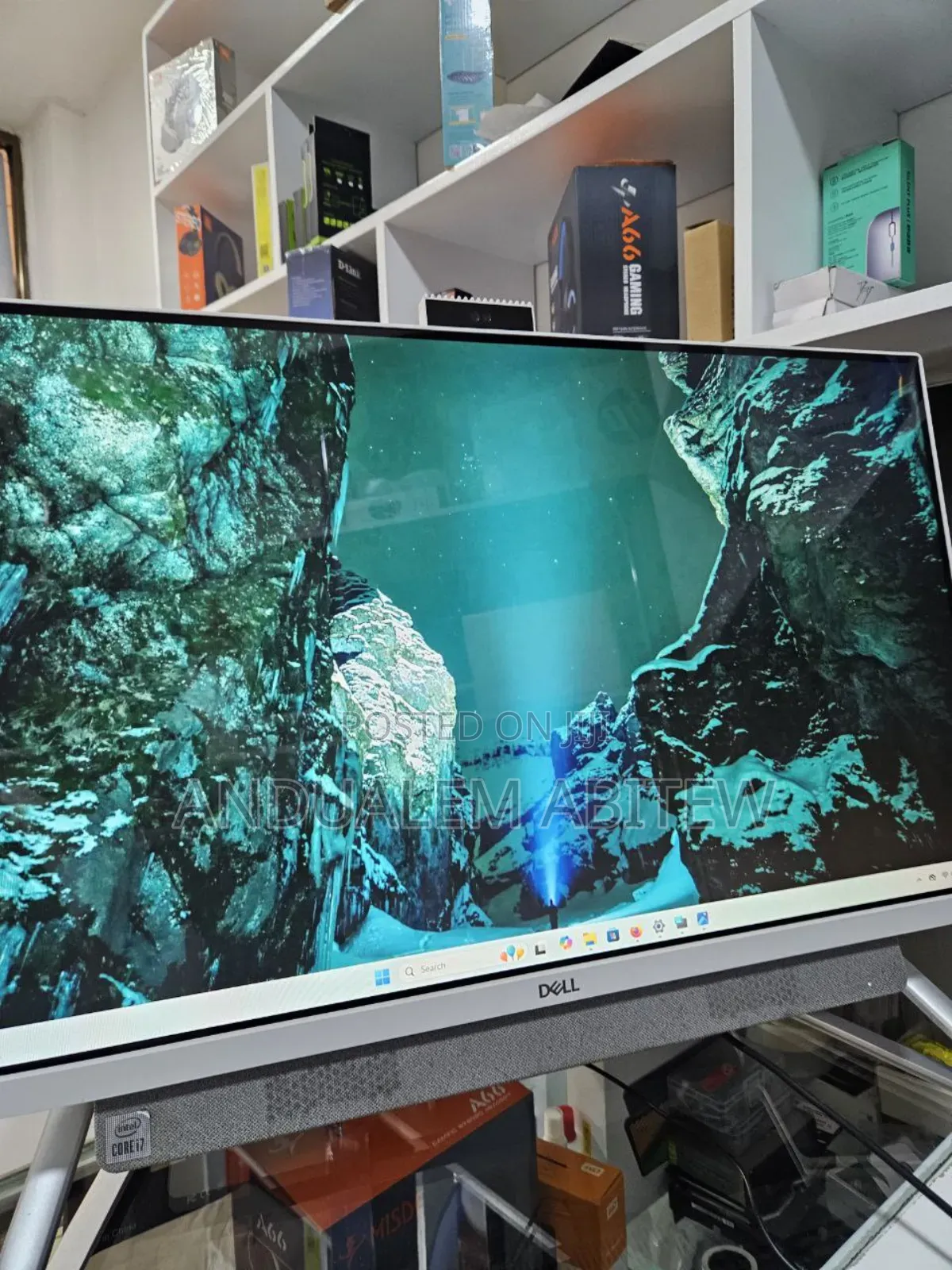 New Dell Inspiron 27 All-in-One 12GB Intel Core I7 SSD 512GB