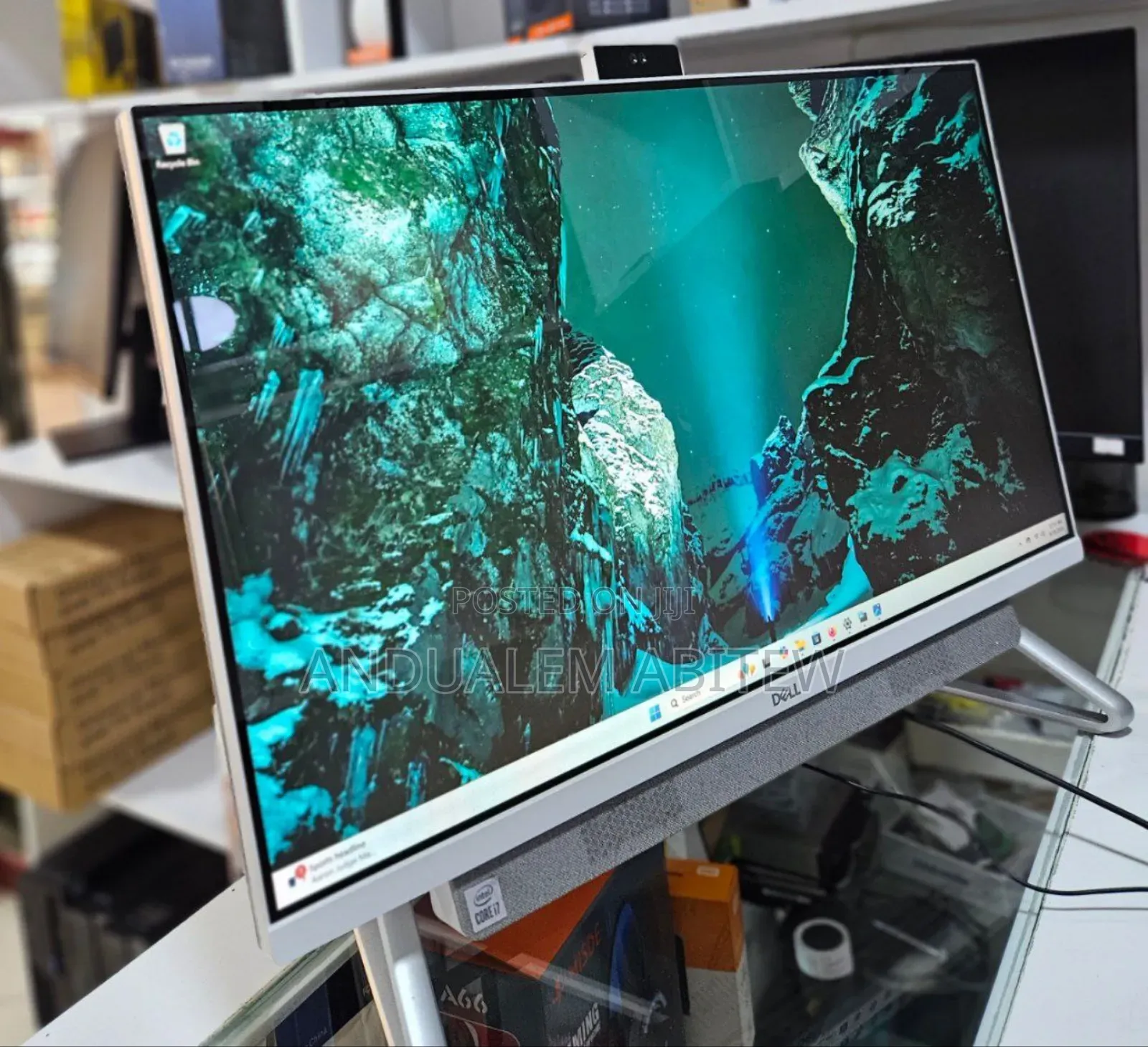 New Dell Inspiron 27 All-in-One 12GB Intel Core I7 SSD 512GB